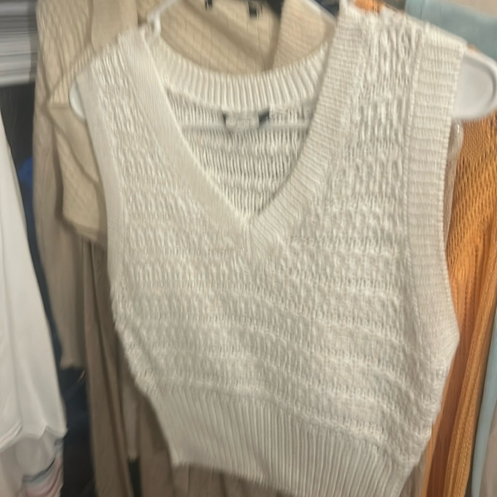 Vince Sweater - NWT